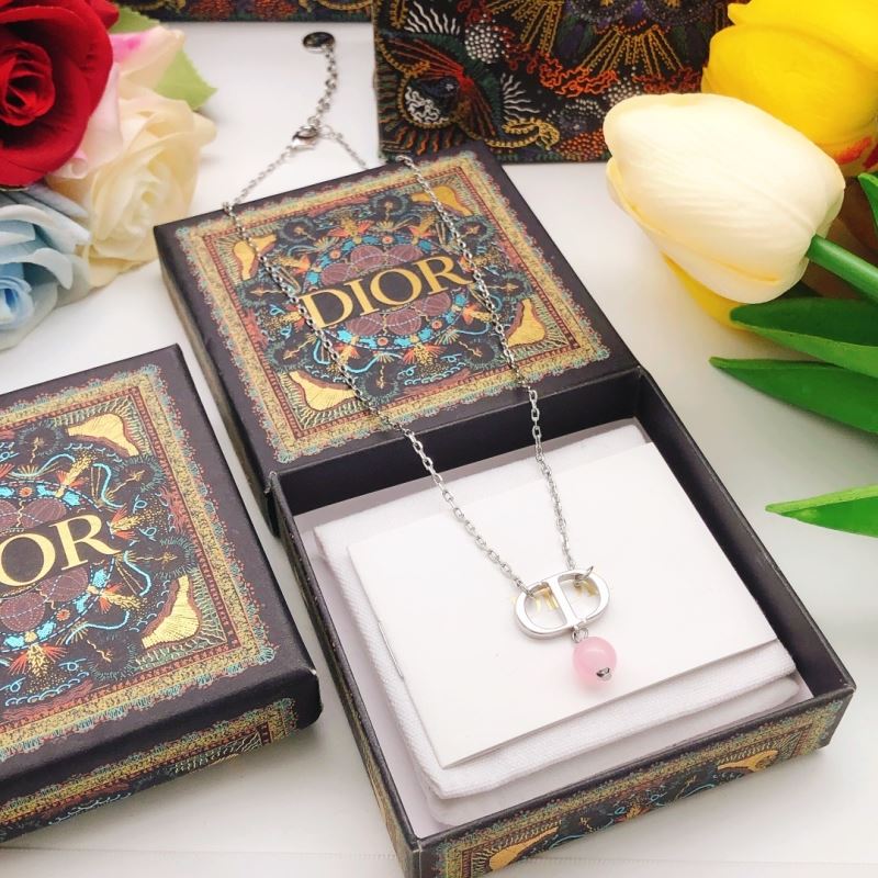chr1st1an D10r necklaces